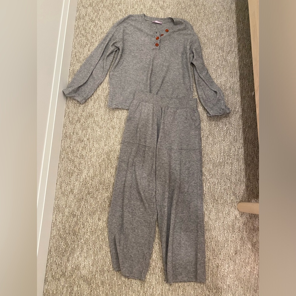 LA LAVON GREY WAFFLE FABRIC COMFY CUTE LOUNGE SET